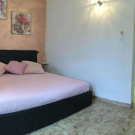 Greta 3*